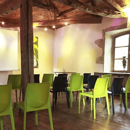 Le Chateau De Camille Nocleg ze śniadaniem 4*