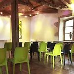 Le Chateau De Camille Bed & Breakfast 4*