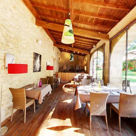 Couette-café Le Château De Camille Saint-Jean-le-Comtal